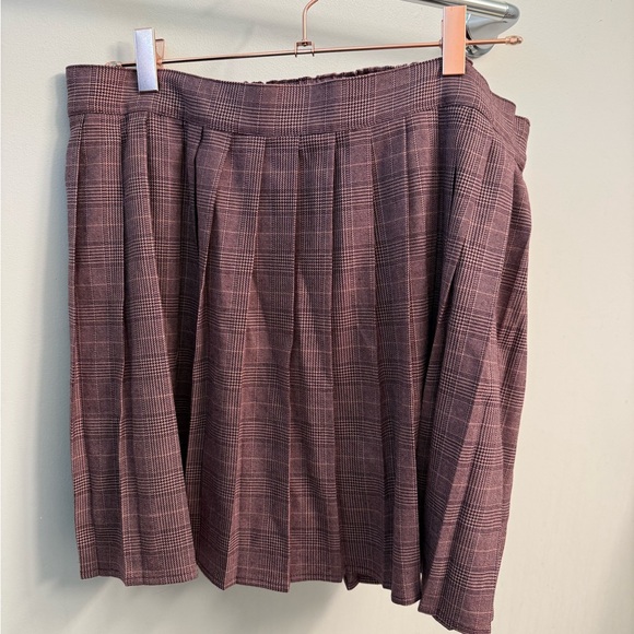 SO Dresses & Skirts - SO Plum Plaid Pleated Skirt
